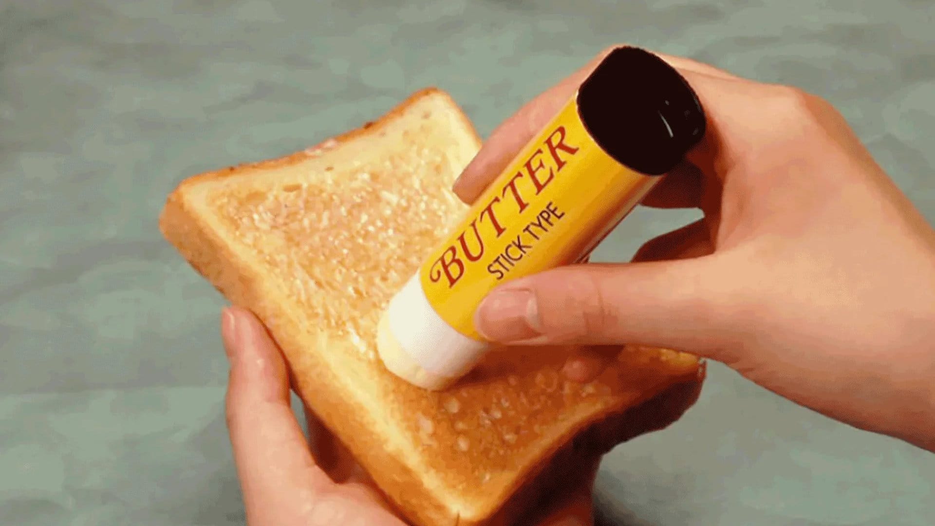 Butter-Klebestift von Kenji Kawakami